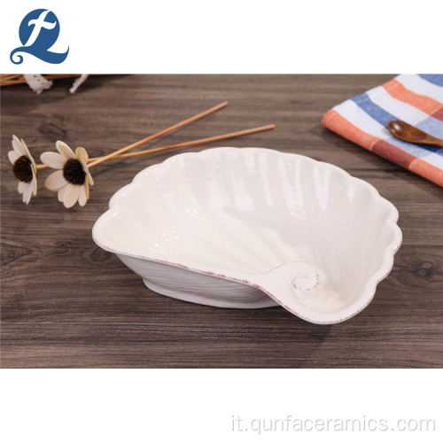 Piatto fondo in ceramica a forma di capesante di alta qualità